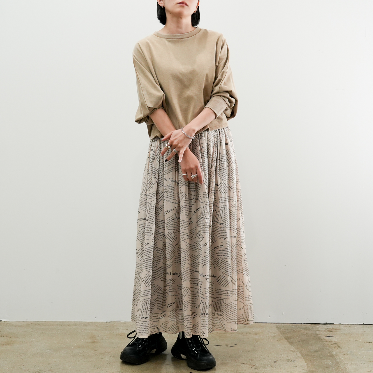 ピグメント加工クロップド丈ドルマンプルオーバー(R25398) - 画像 (11)