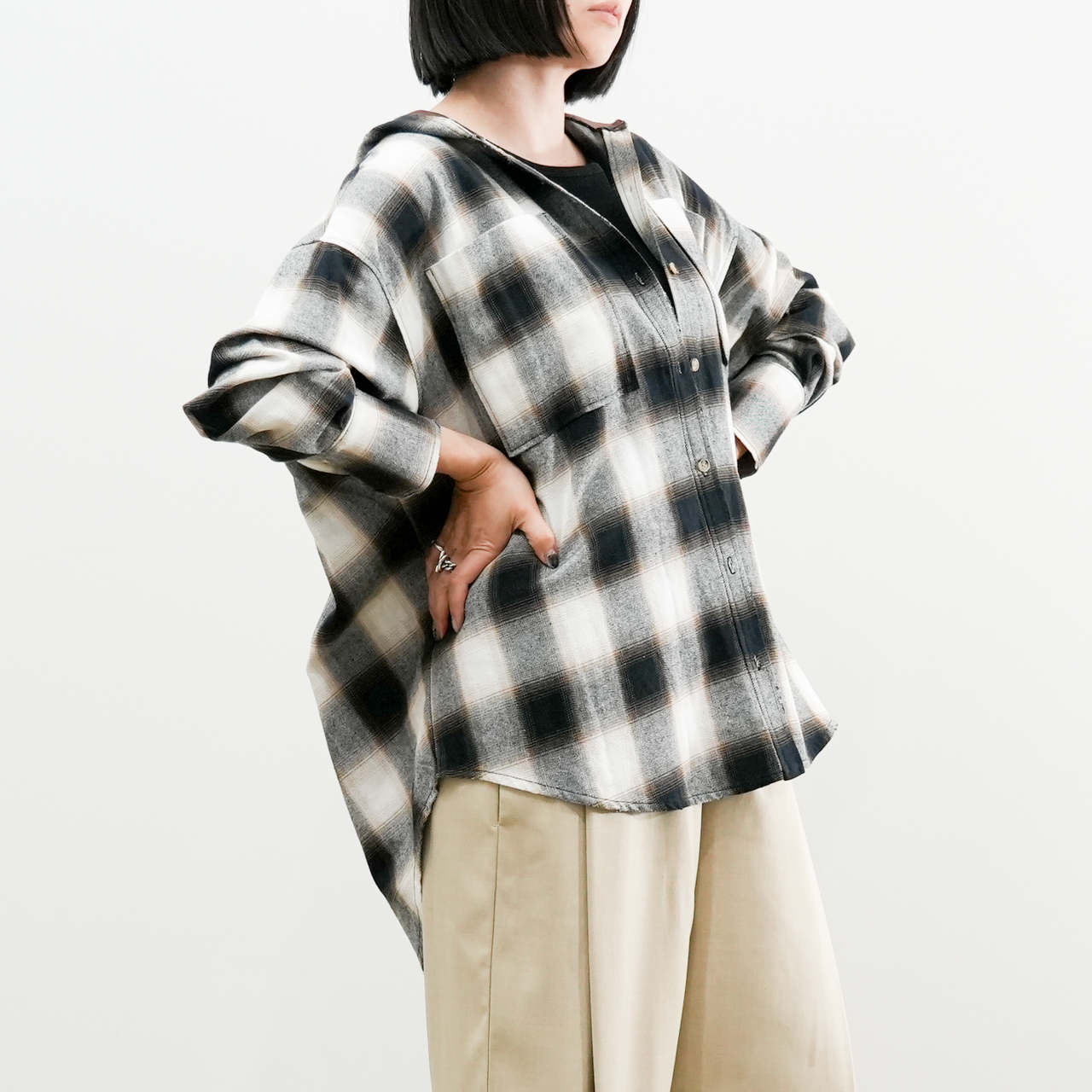 オンブレチェックフードシャツ(R25394) - 画像 (3)